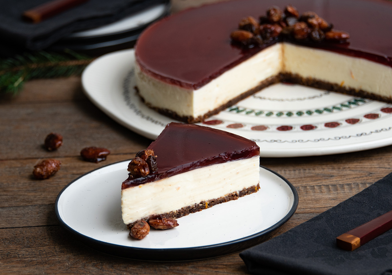 Weihnachtlicher Cheesecake mit Glühwein-Spiegel - Küchenmomente