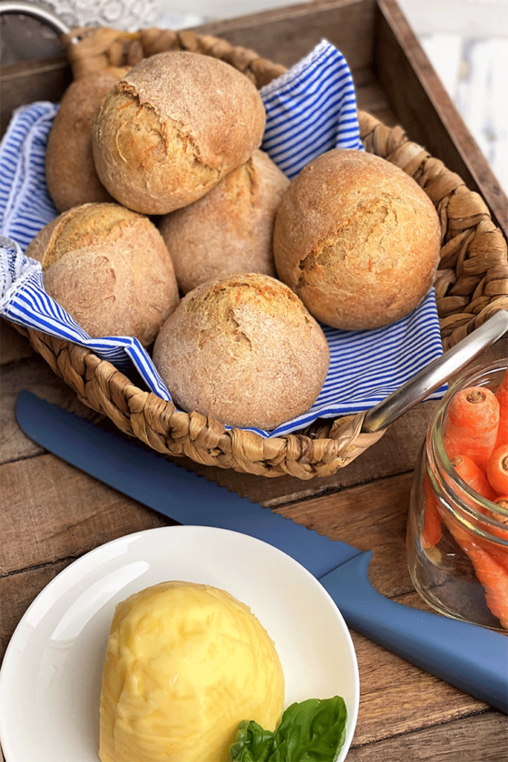 Karotten-Joghurt-Brötchen - Küchenmomente