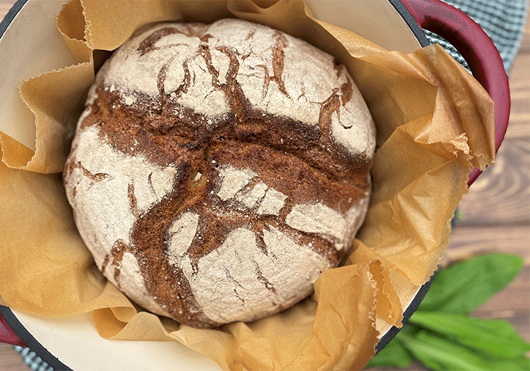 Bärlauch-Topfbrot mit Sauerteig