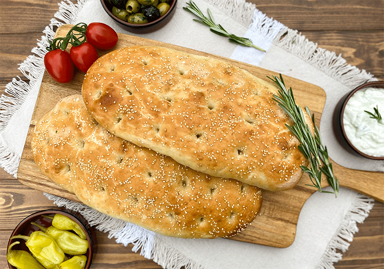 Lagana - Griechisches Fladenbrot mit Sesam - Küchenmomente