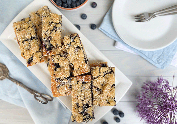 Veganer Streuselkuchen mit Blaubeeren