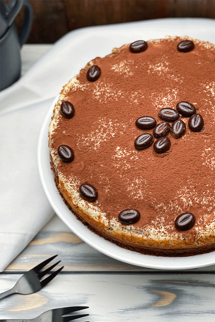 Kaffee-Kuchen mit Käsehaube