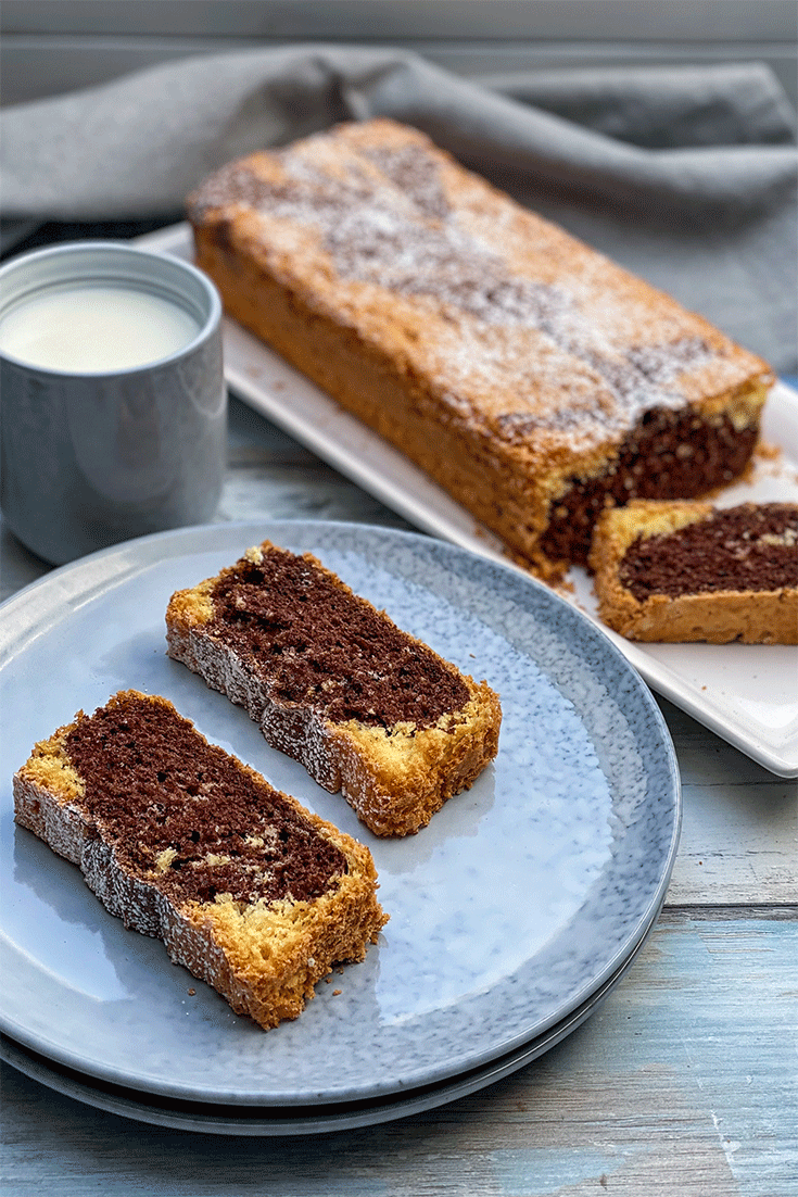 Pandișpan fluffiger Kastenkuchen