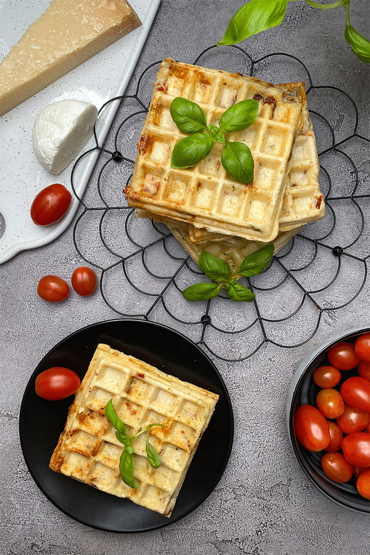 Waffeln Caprese Style