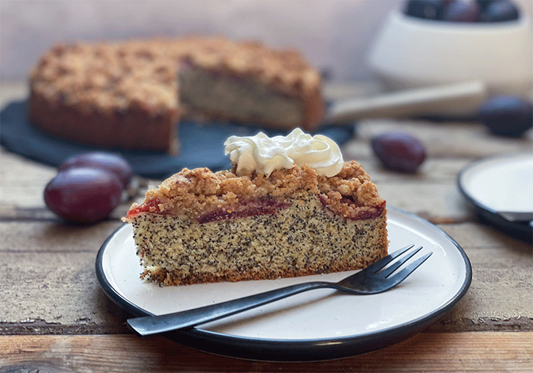 Mohn-Streuselkuchen mit Pflaumen - Küchenmomente