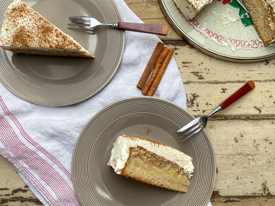 Anschnitt Apfel-Amaretto-Torte