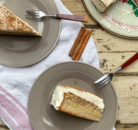 Anschnitt Apfel-Amaretto-Torte