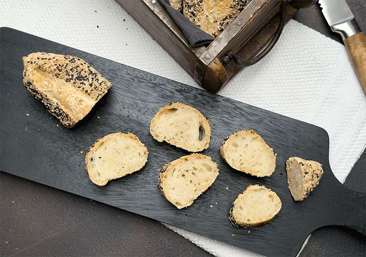 Sesam-Baguettes Anschnitt