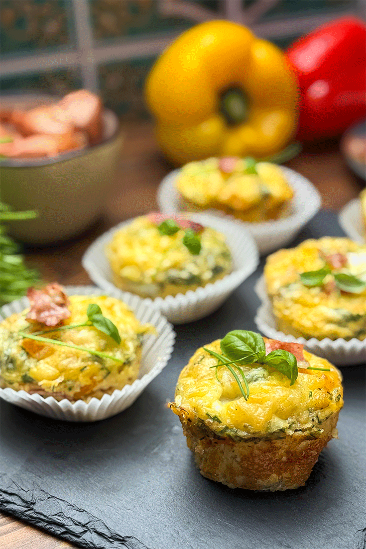 Frühstücksmuffins mit Ei