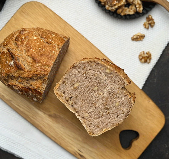 Walnuss-Brot aus dem Topf Übernachtgare ohne kneten