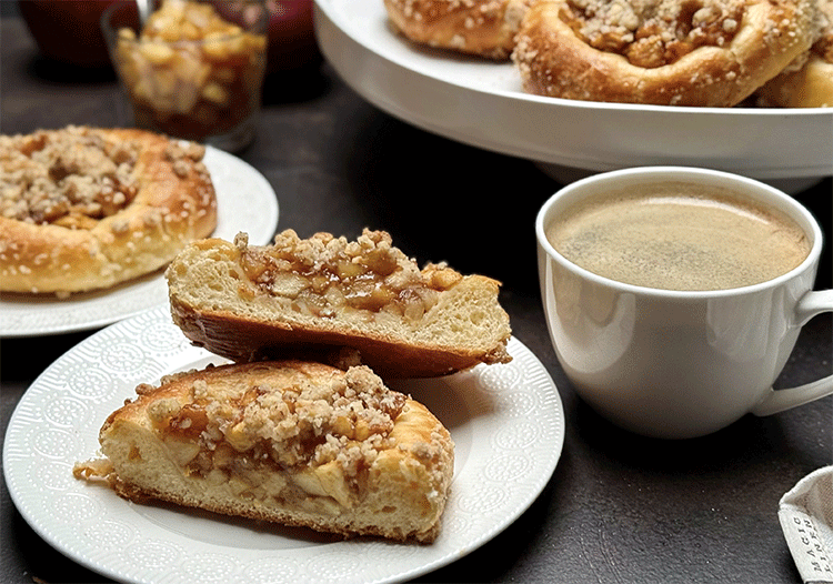 Apfel-Streusel-Kolatschen Anschnitt