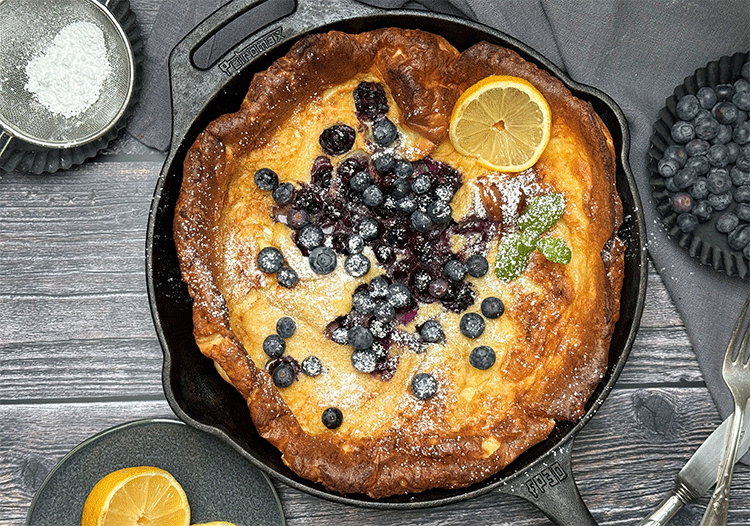 Dutch Baby mit Blaubeeren