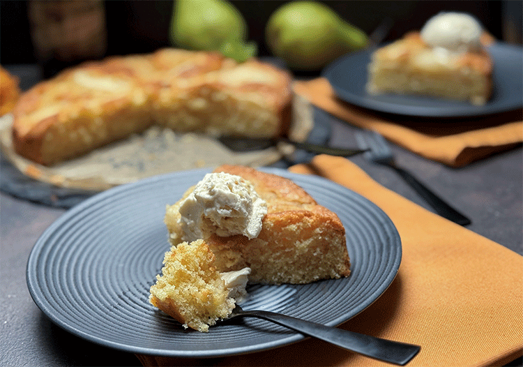 Anschnitt Birnen-Ingwer-Kuchen