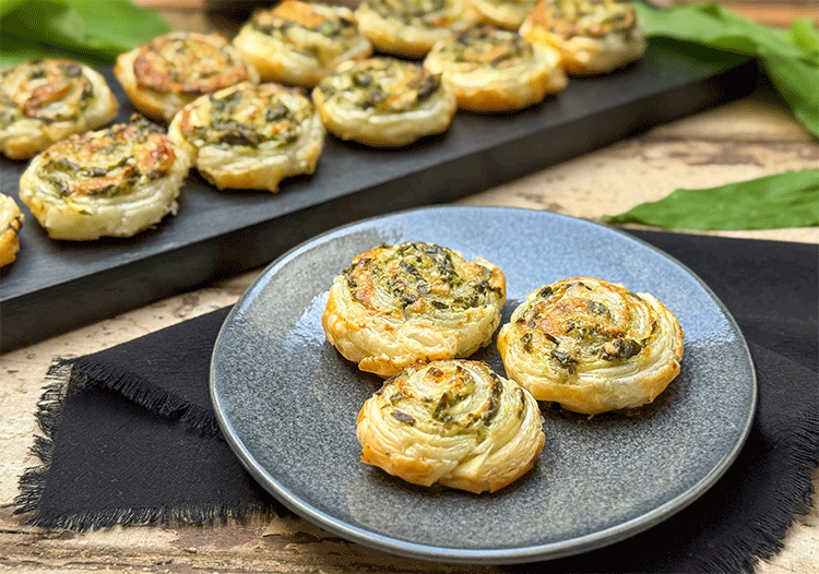 Schnelle Blätterteig-Schnecken mit Bärlauch