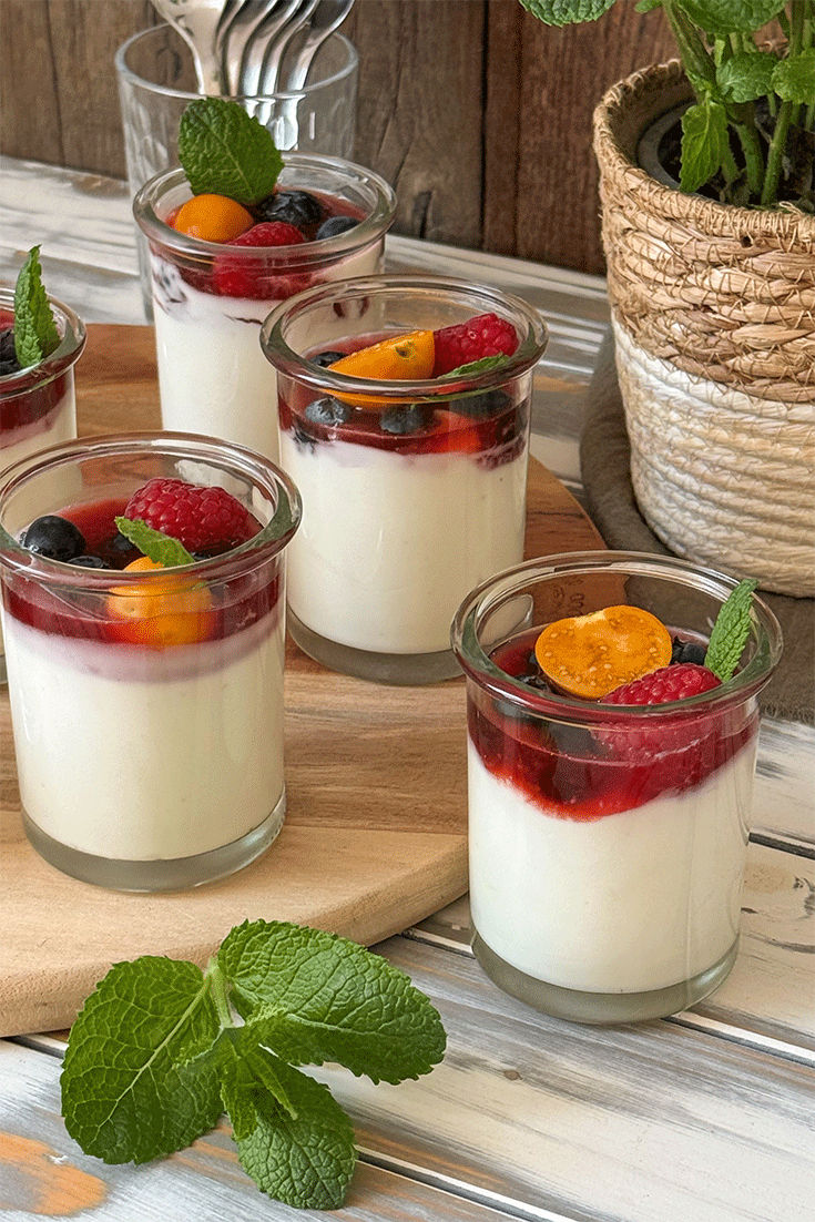 Joghurtdessert im Glas Joghurtbombe