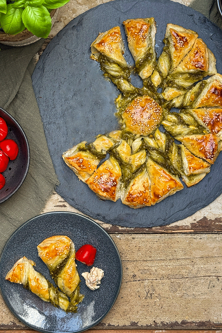 Sonnentarte mit Pesto