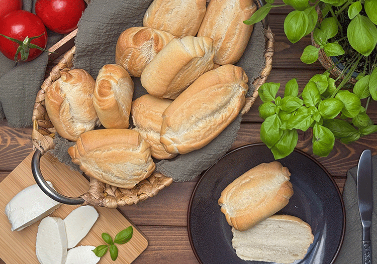 Ein Korb mit Brötchen Biove aus Italien